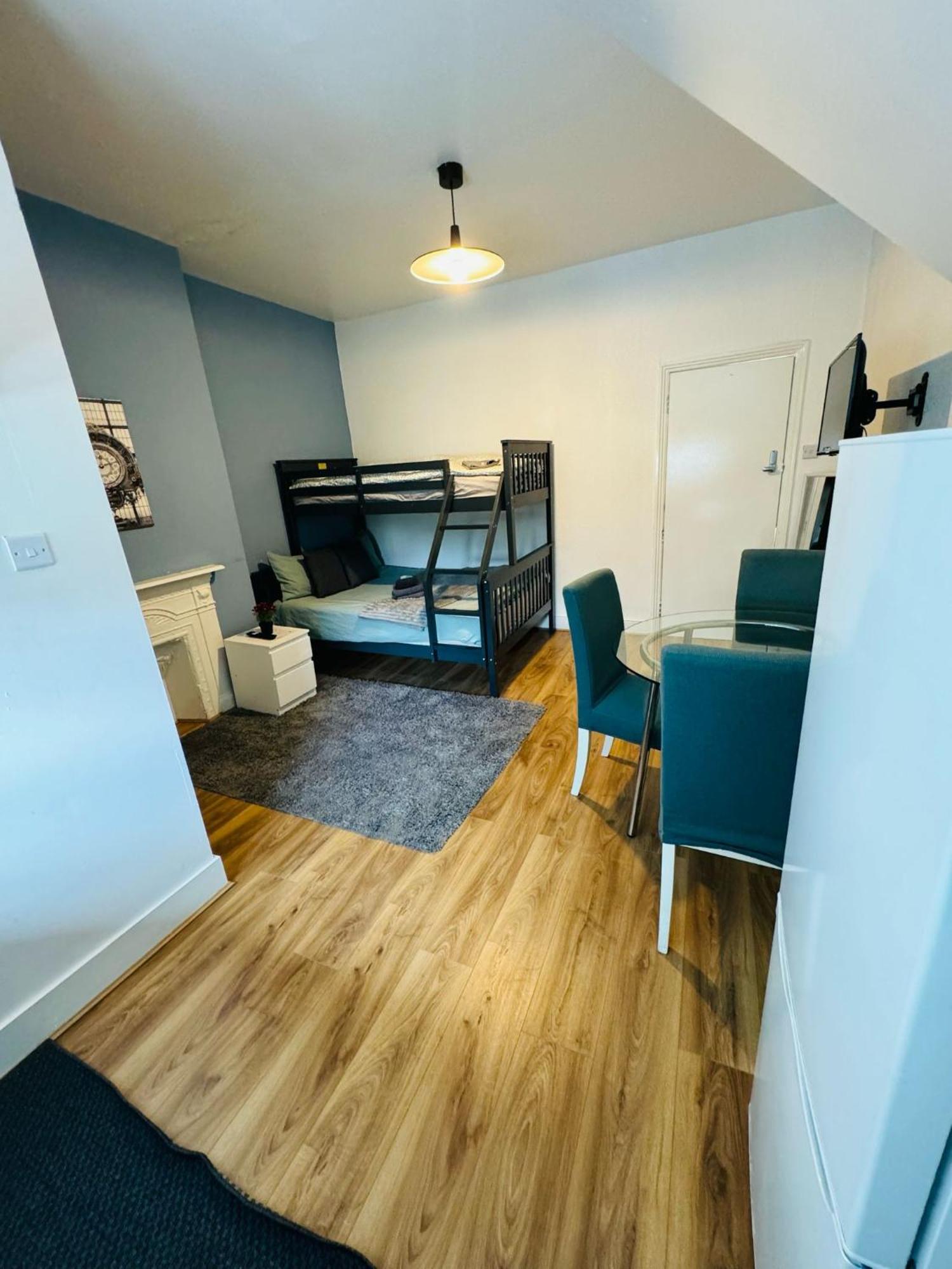 London Guest Studios 8 Dış mekan fotoğraf